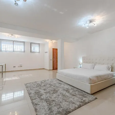 Juliet Villa Costa Adeje (Tenerife)