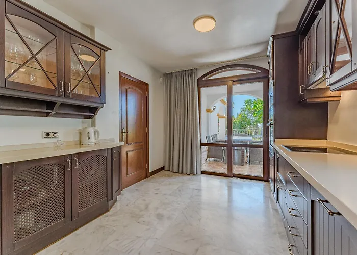 Juliet Costa Adeje (Tenerife)