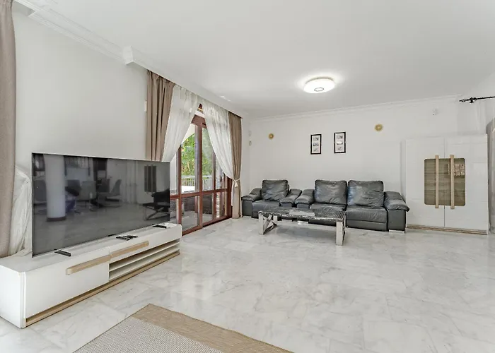 Juliet Costa Adeje (Tenerife)